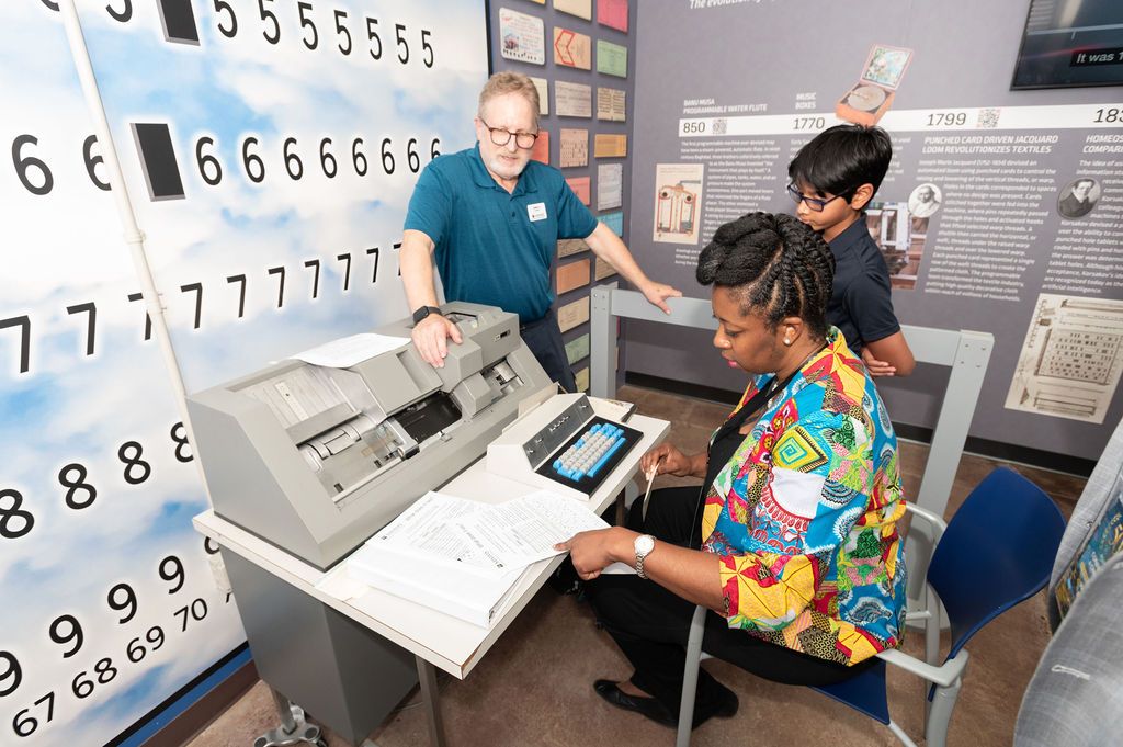 BDPA visits the "Computer Museum of America"